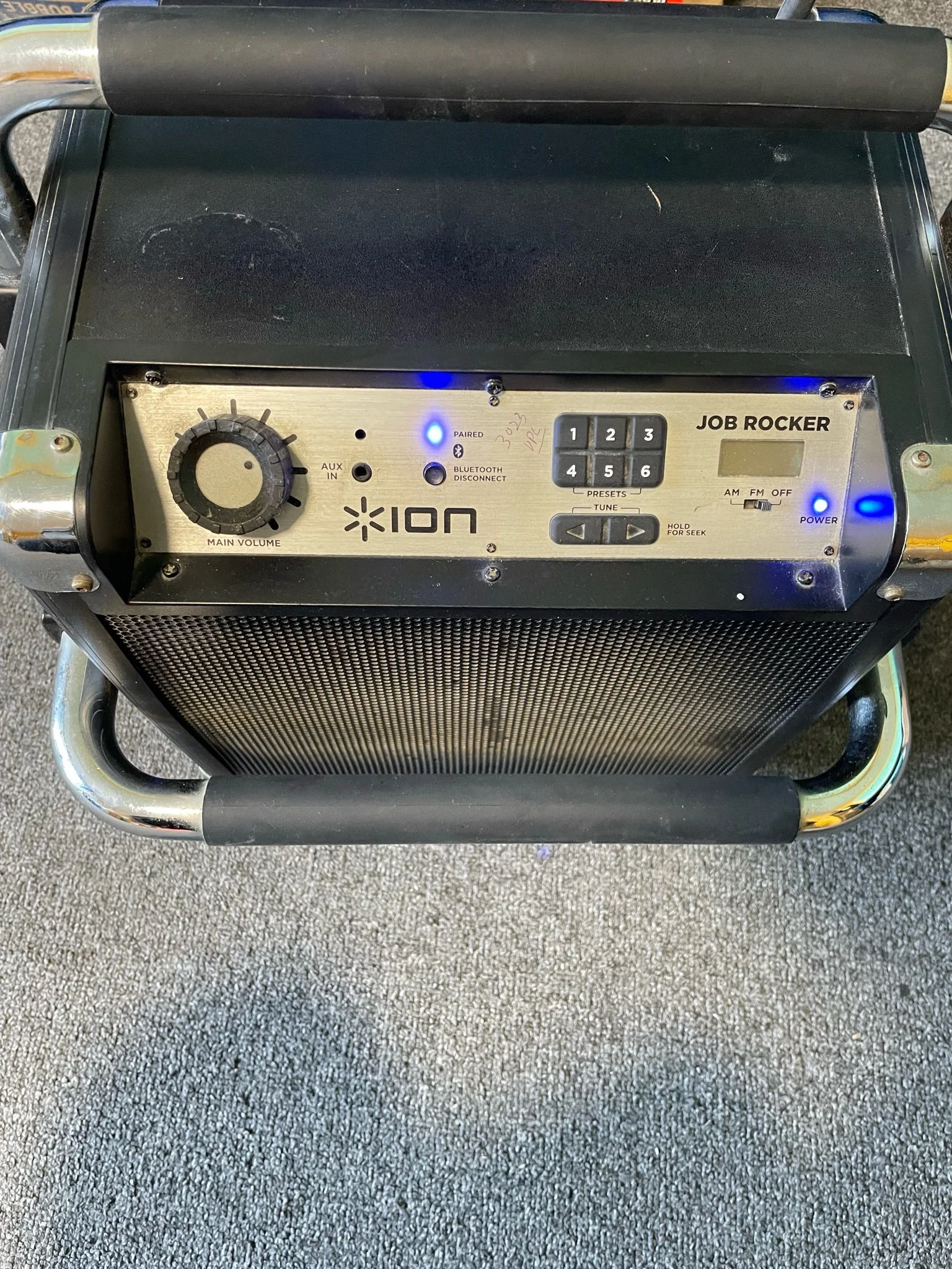 ION Audio iPA30 Audio Job Rocker | Portable Heavy-Duty Bluetooth Speaker with AM/FM Radio (Black) - Image 6