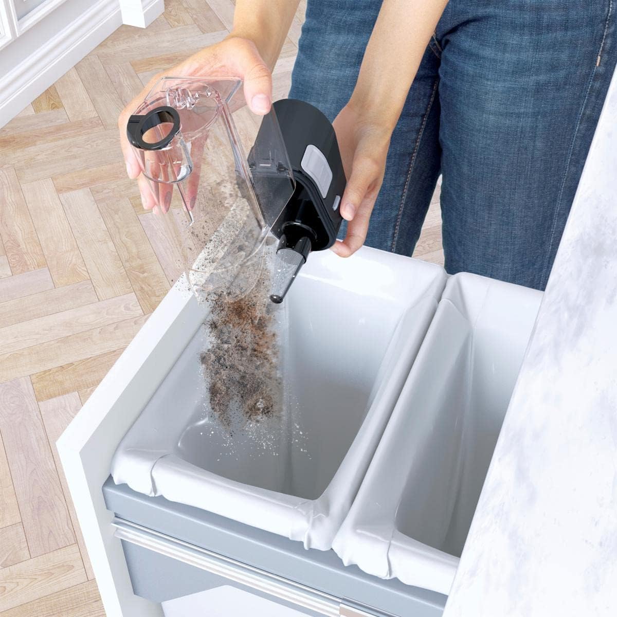 ***CLEARANCE*** Shark QH200Q Ultralight Corded Hand Vacuum with Accessories - Image 8