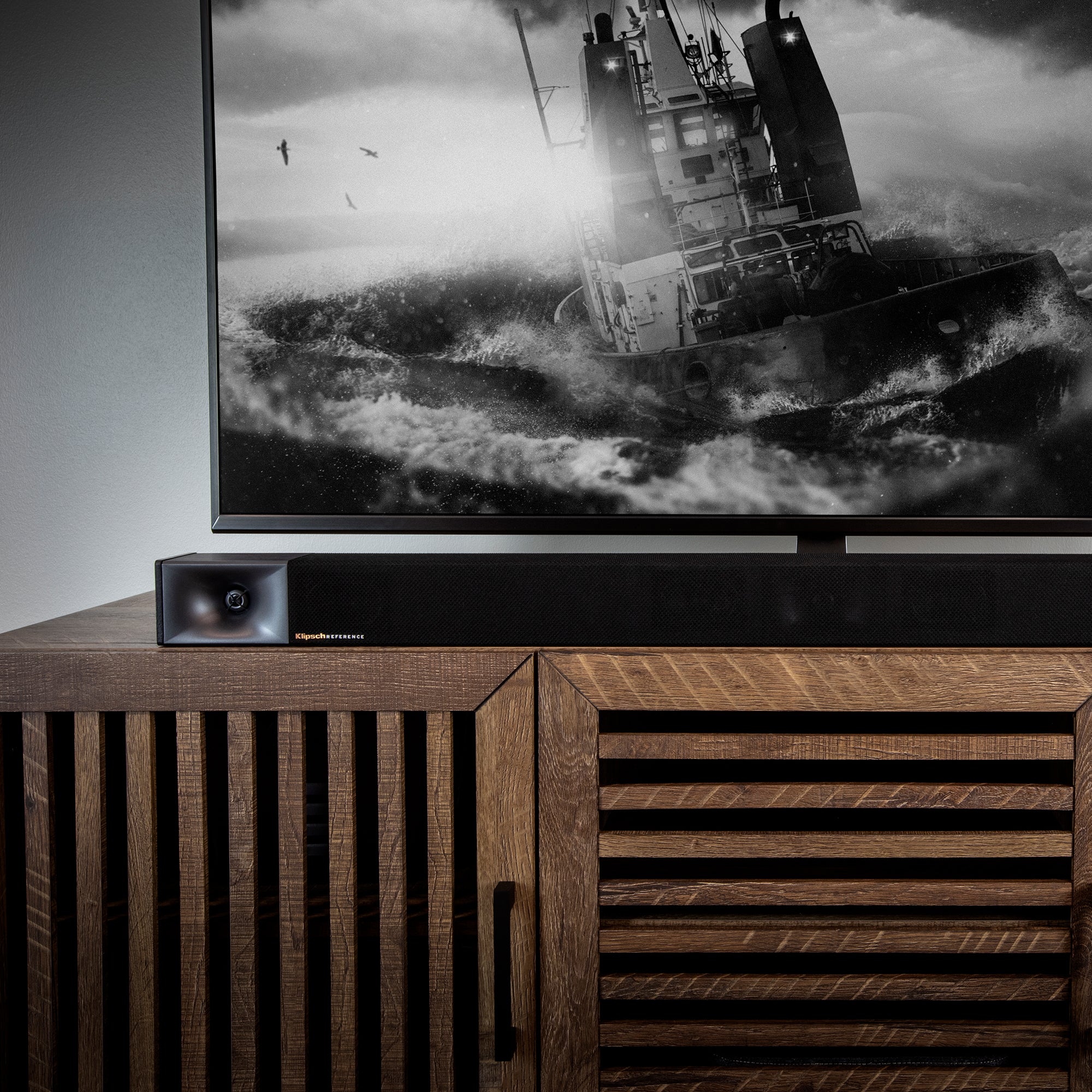 Klipsch Cinema 400 400-Watt 2.1 Channel Sound Bar with Wireless Subwoofer - Image 2