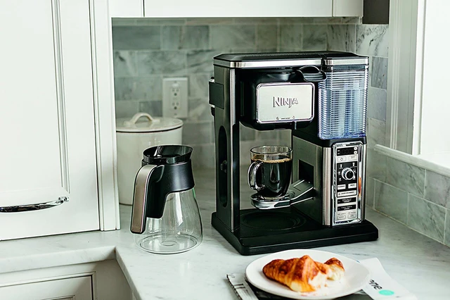 Ninja Coffee Bar Glass Carafe System, Black/Stainless Steel (CF092) - Image 5