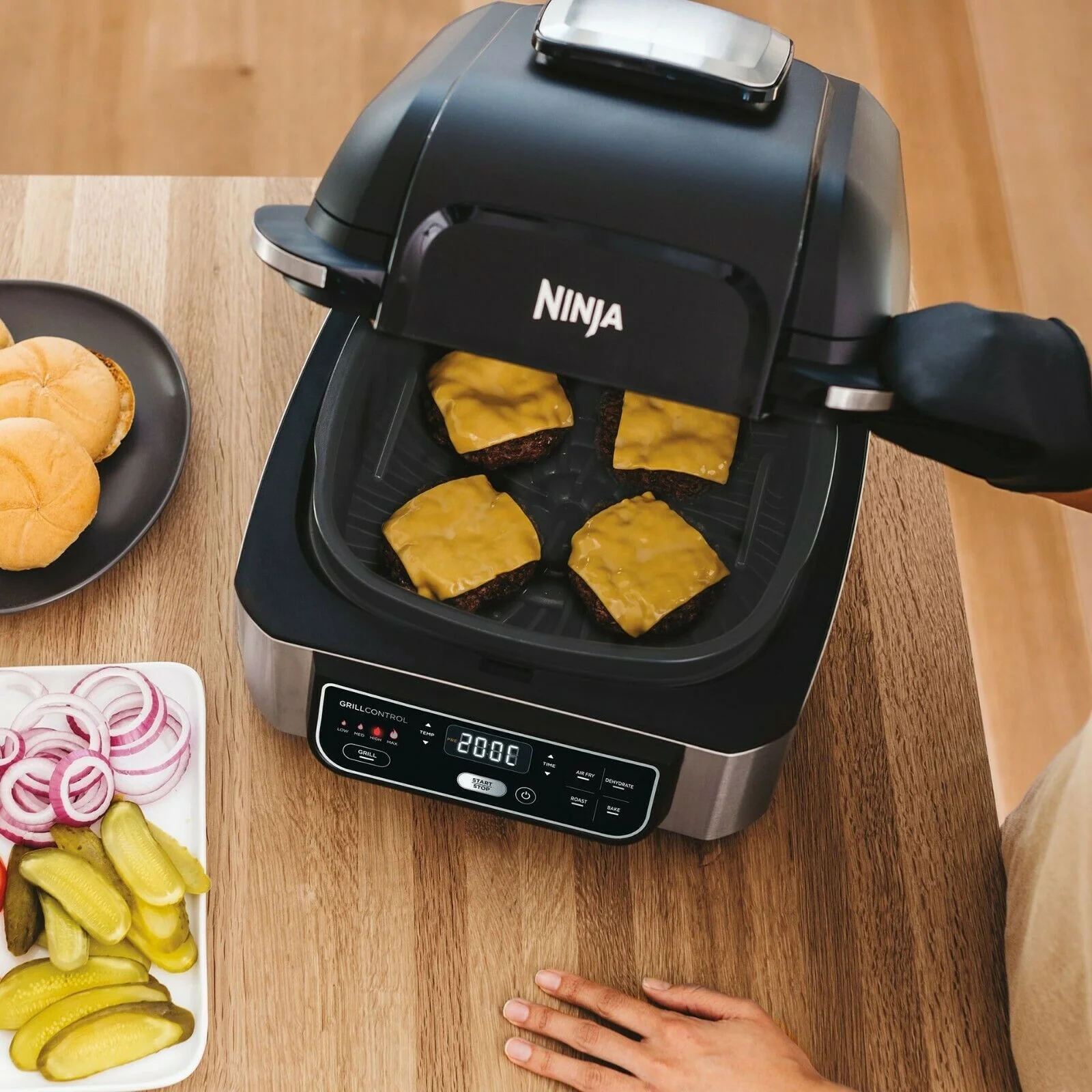 Ninja Foodi 5-in-1 Indoor Grill w/ Air Fry, Roast (IG302QB) - Image 5