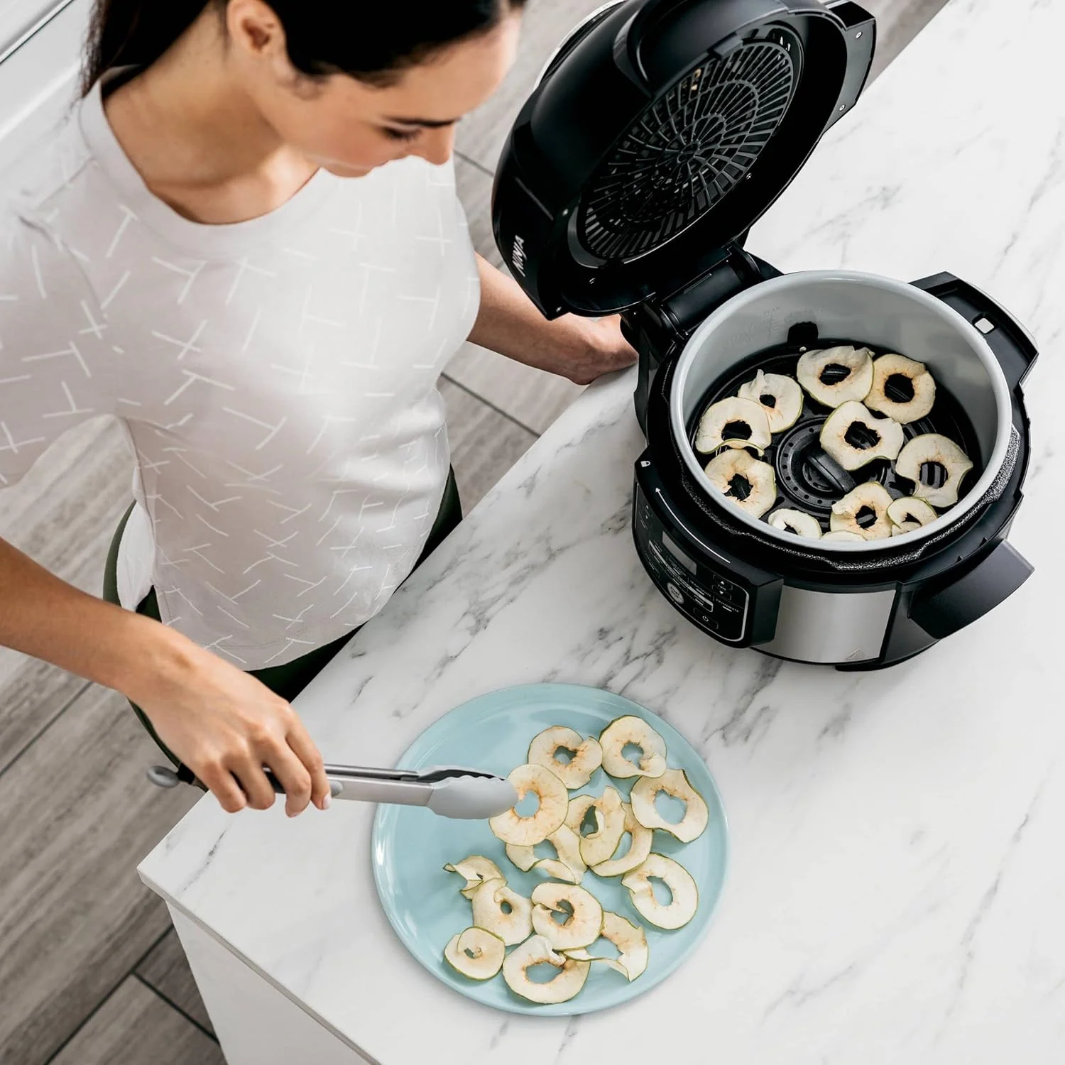 Ninja Foodi Programmable 10-in-1 5qt Pressure Cooker and Air Fryer - FD101 - Image 3