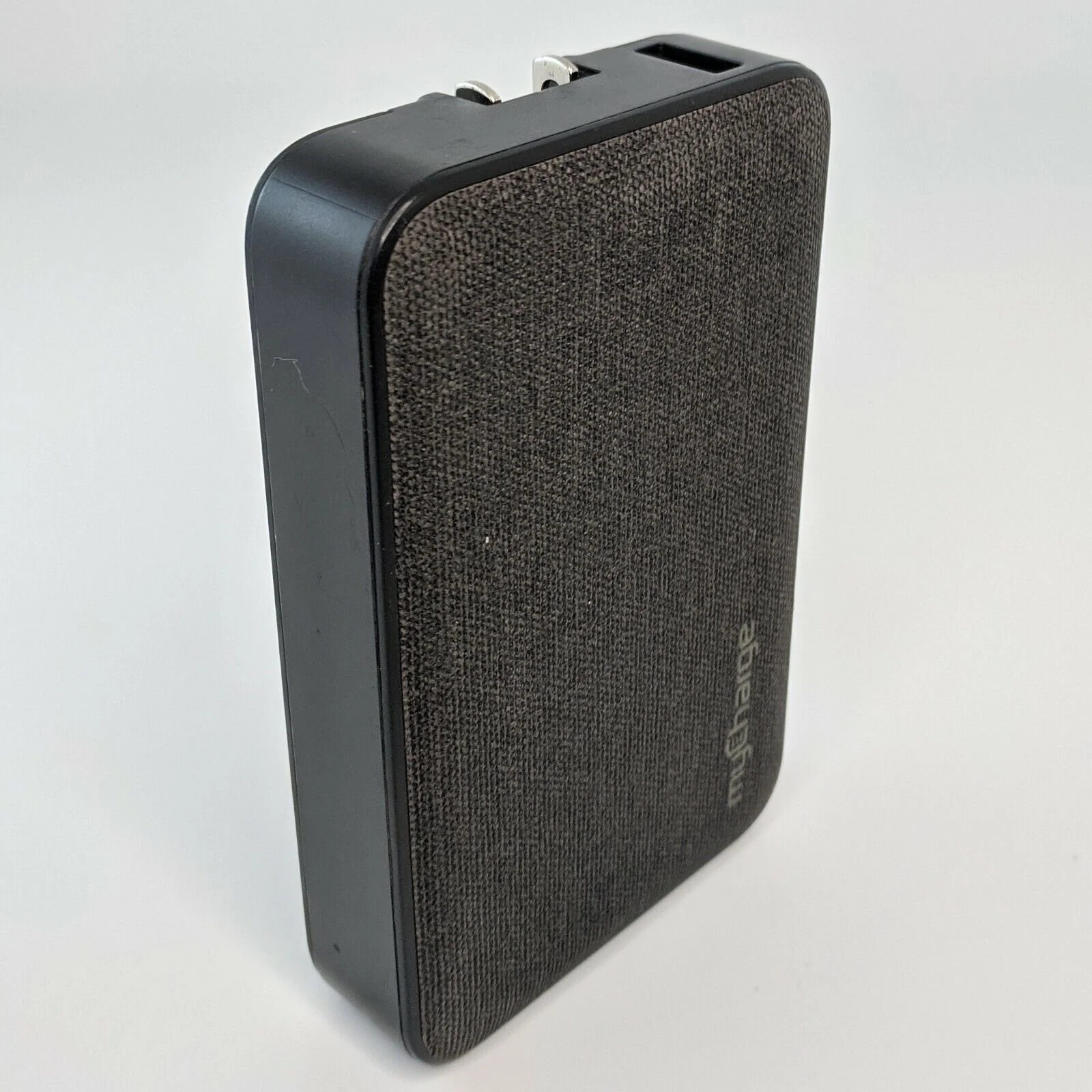 RFA Hub All-in-One Portable Charger Powerbank - Image 3