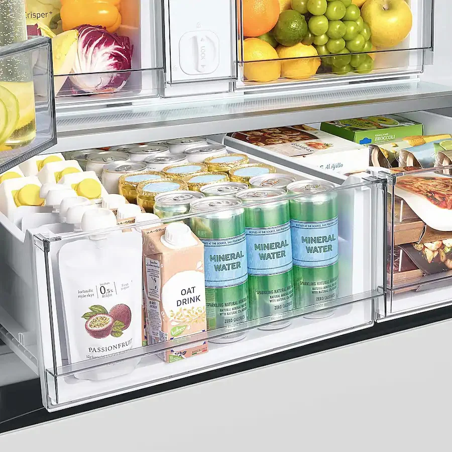 Samsung - BESPOKE 30 cu. ft. French Door Smart Refrigerator with AutoFill Water Pitcher (RF30BB620012) - White Glass - Image 6