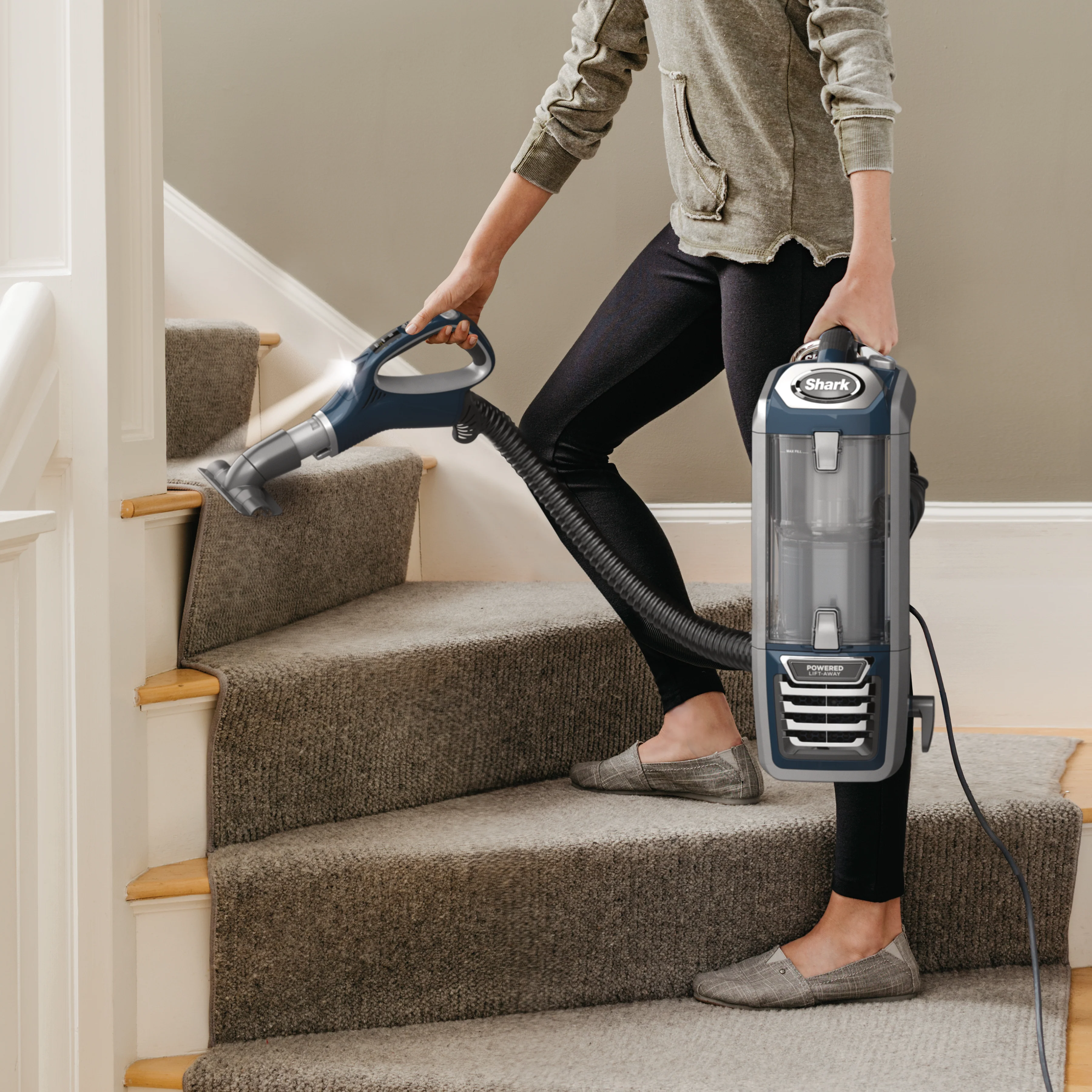 Shark DuoClean Powered Lift-Away Upright Vacuum (NV830) - Image 4