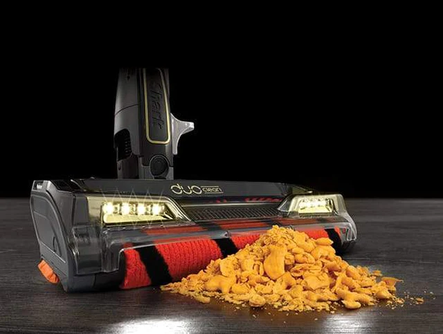 SharkFLEX DuoClean Corded Ultra-Light Vacuum (HV390) - Image 2